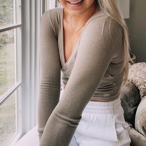 Alo Yoga the Amelia top